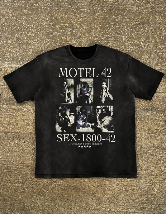 Motel 42 - BLACK